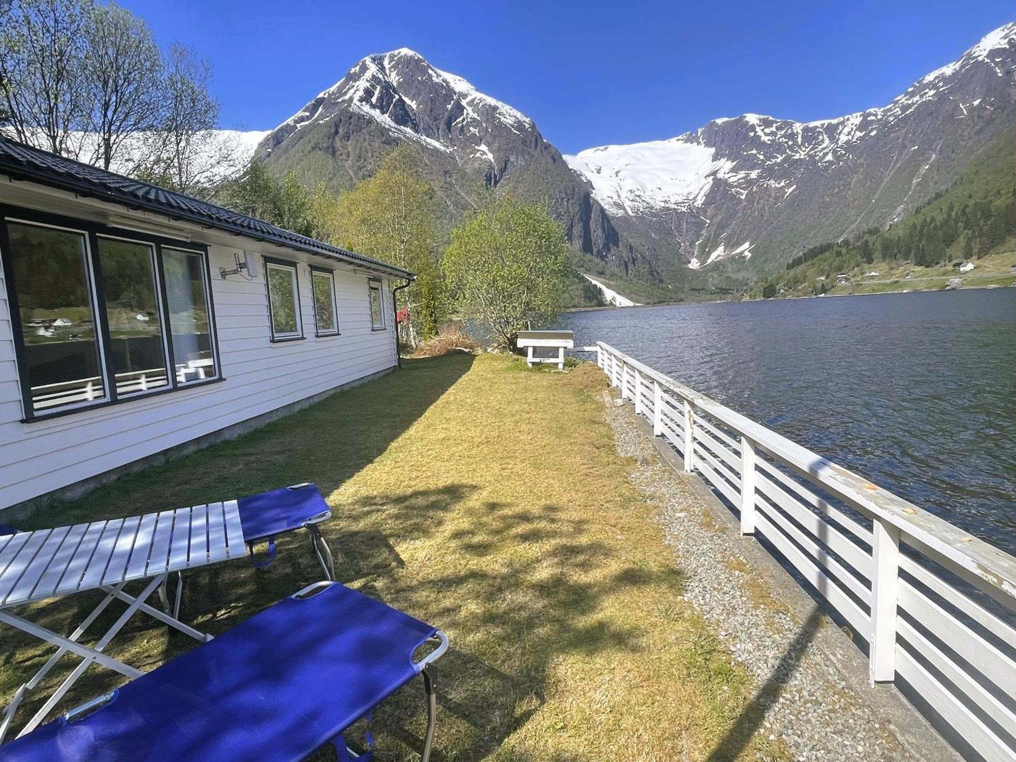 Der Fjordtraum In Balestrand Direkt Am Wasser Exterior photo